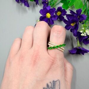 Vintage Solid 925 Sterling Silver and 18K Gold Plated Crystal Ring